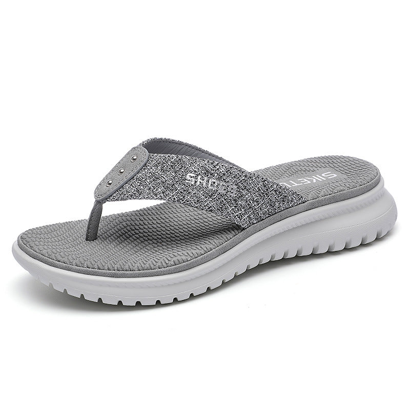 Sporty deals flip flops